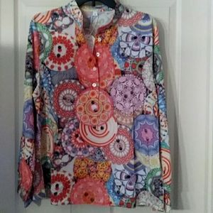 NWT Beautiful Coloful Retaica Shirt